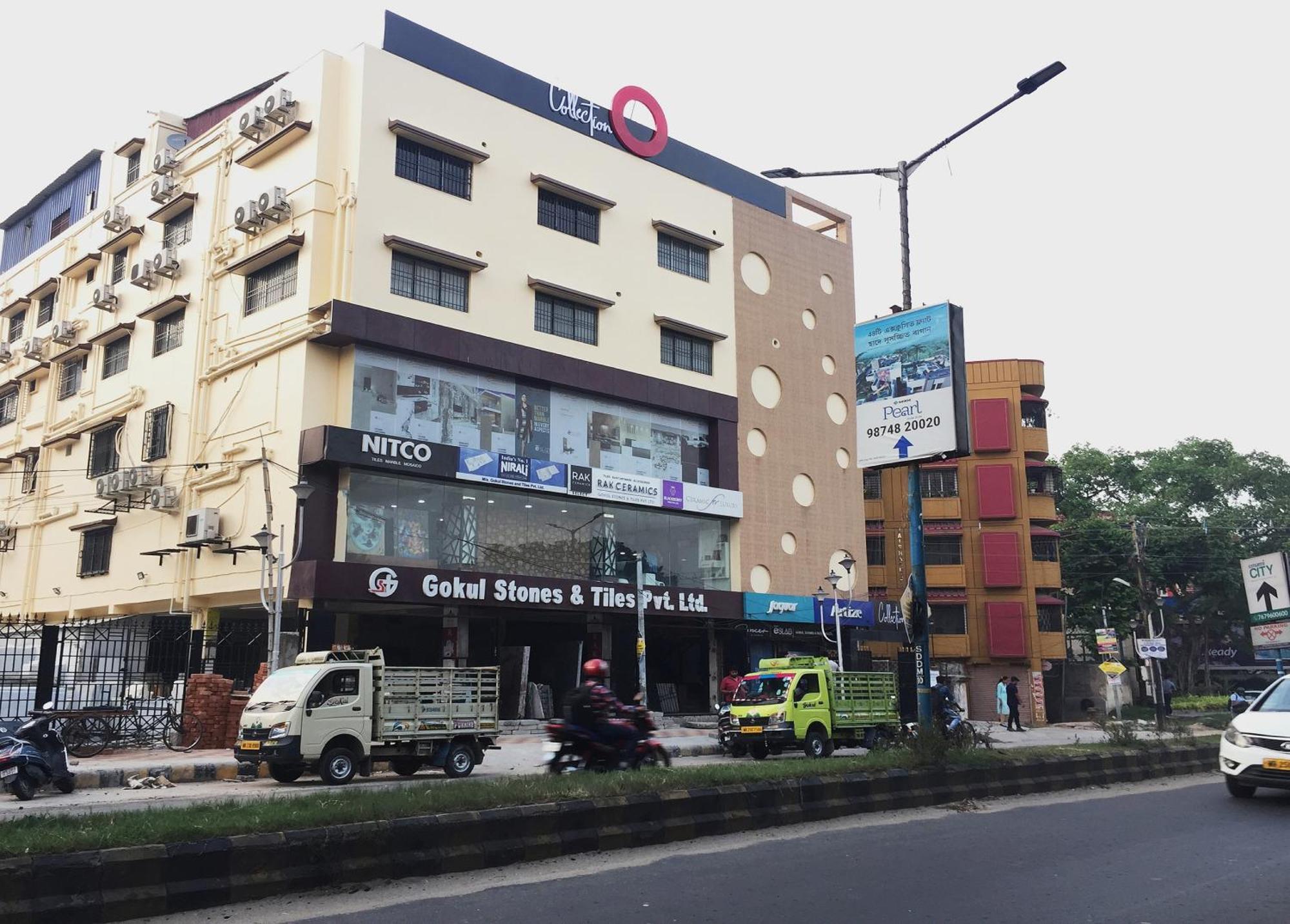 Super Collection O Gokul Residency Near Emami City Dumdum Opposite Raja Palace Hotel Dum Dum Kültér fotó