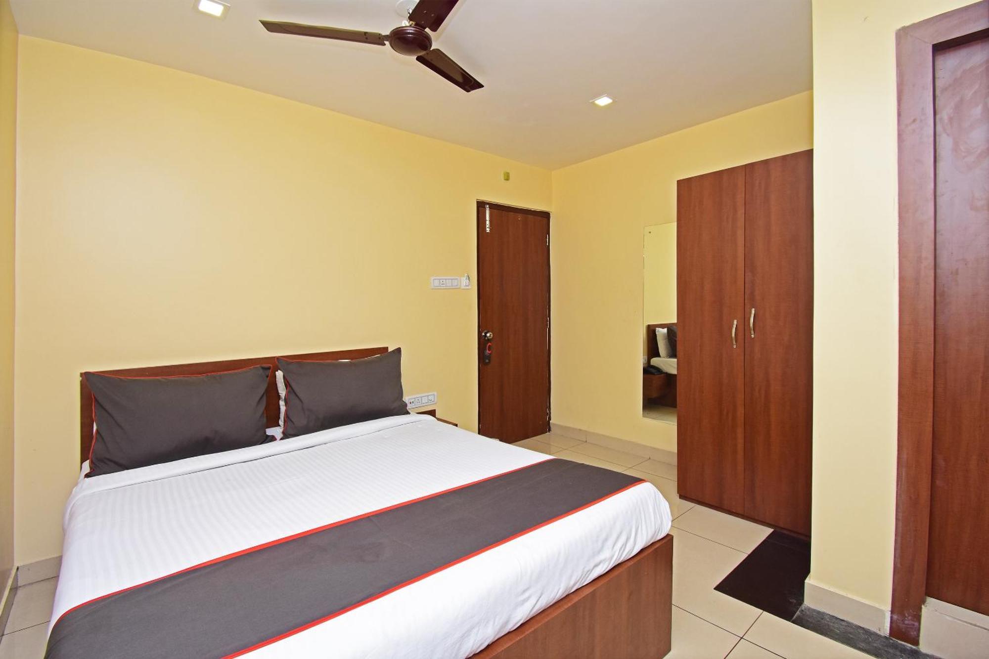 Super Collection O Gokul Residency Near Emami City Dumdum Opposite Raja Palace Hotel Dum Dum Kültér fotó